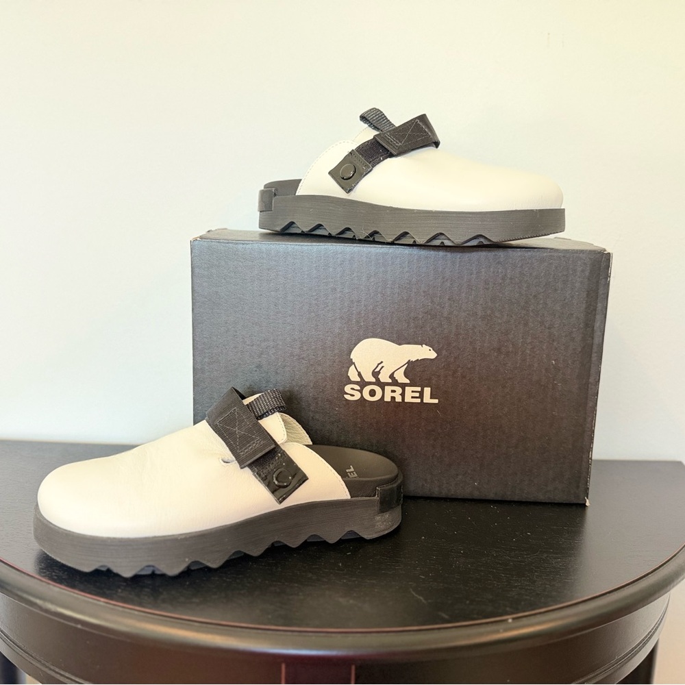 Sorel Kids Black and White Slippers